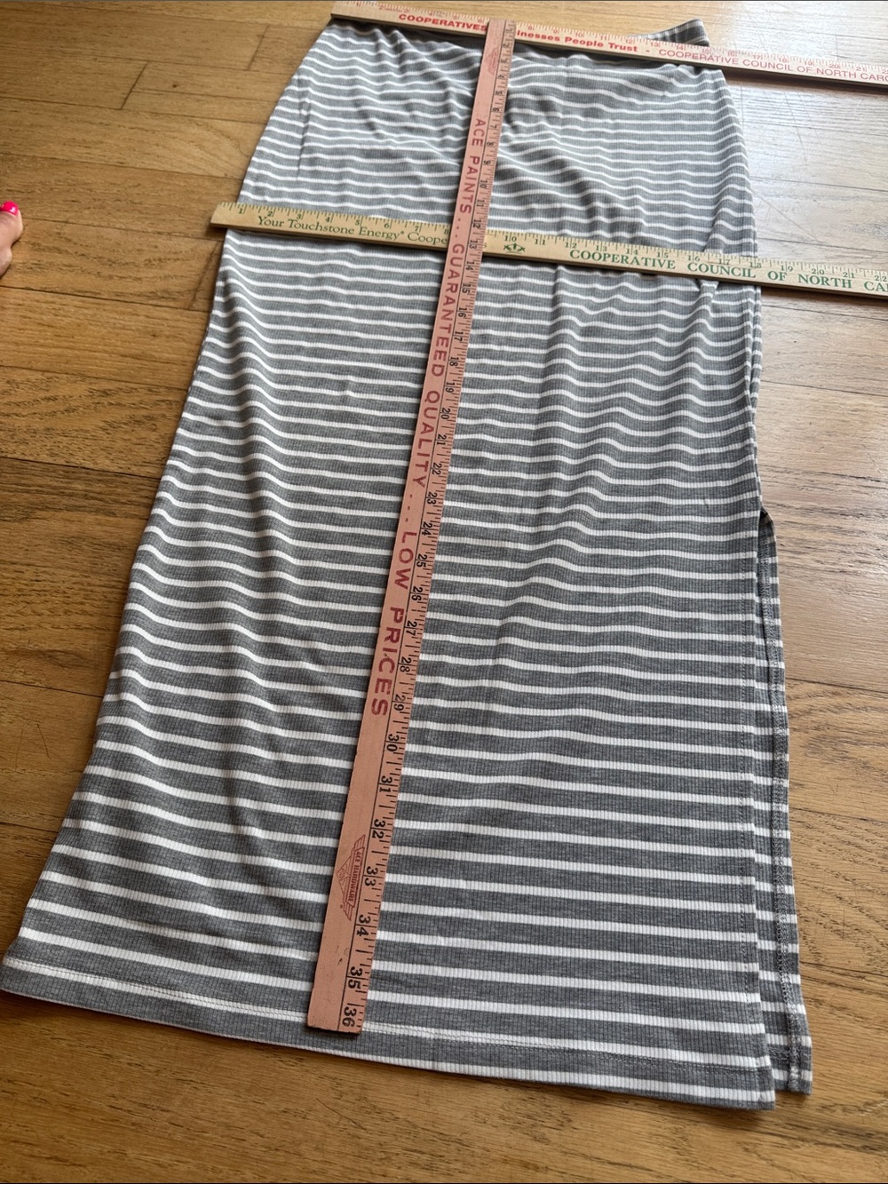 Striped Grey & White Knit split slit long skirt, size large - Picture 6 of 8
